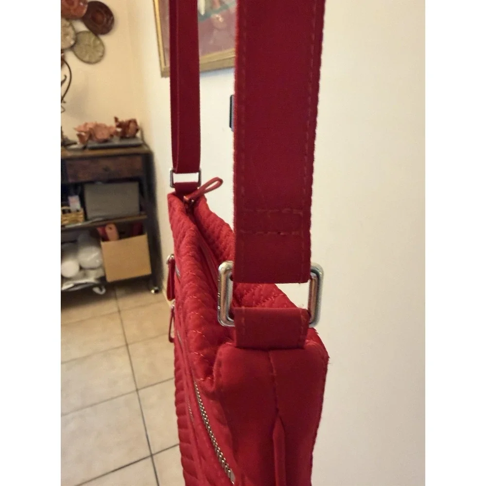 Vera Bradley Triple Zip Crossbody Bag Womens Medium Red Quilted Polyester